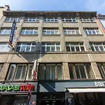 Prague City Apt On Wenceslassquare For 6