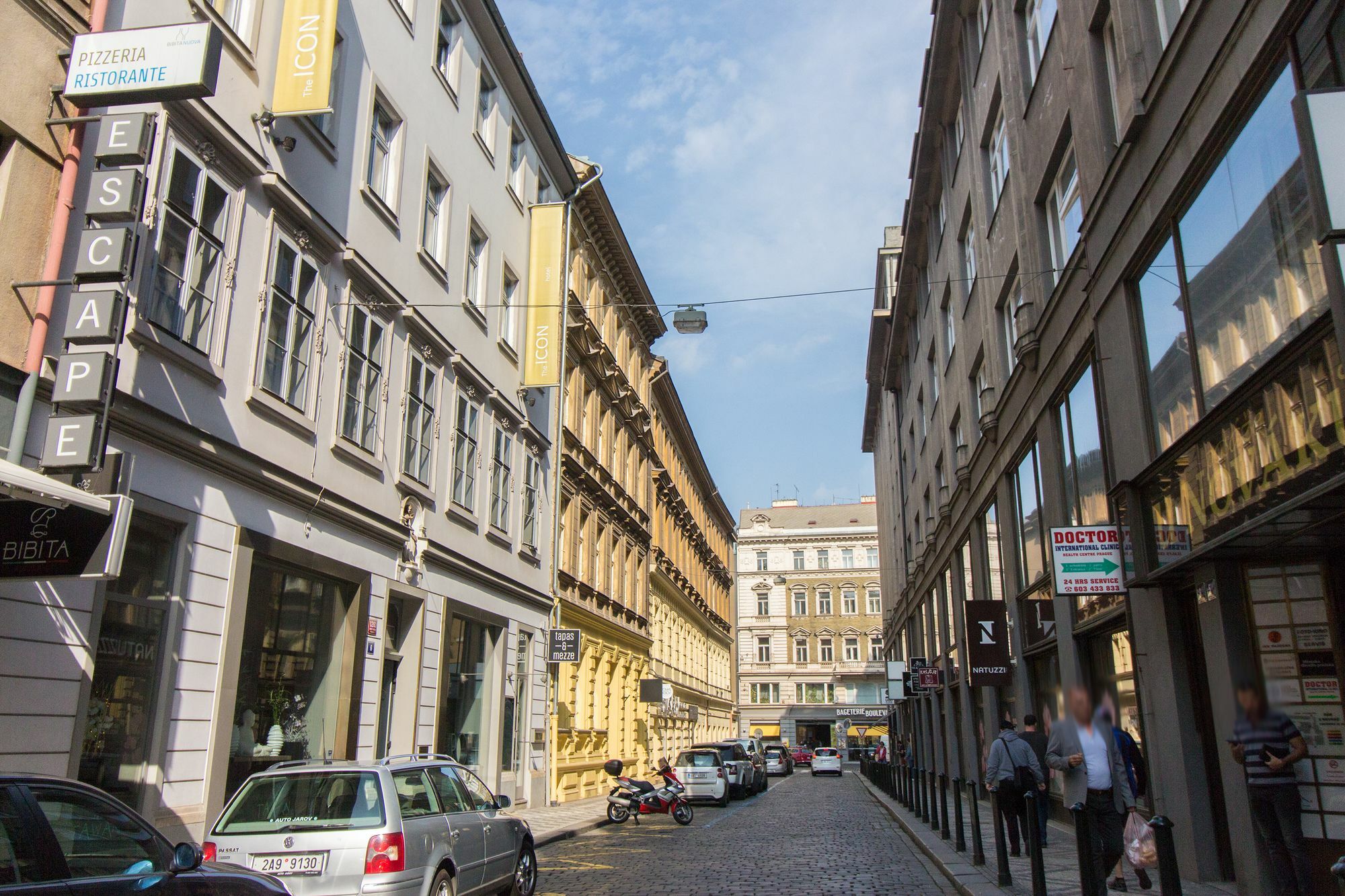 Apartment On Wenceslassquare For 6 Prague